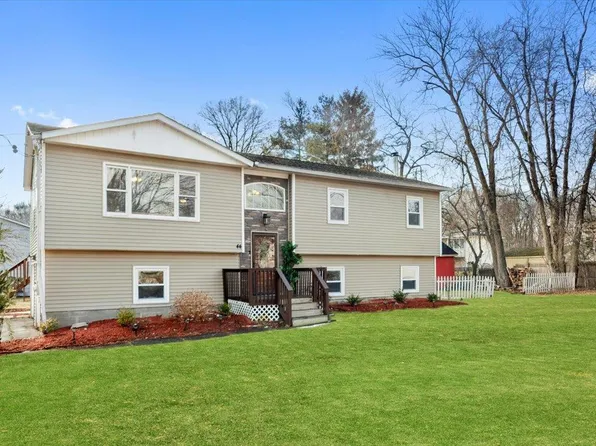 44 Park Hill Drive, New Windsor, NY 12553