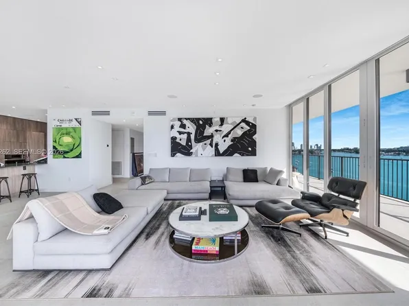 1000 Venetian Way #1004, Miami, FL 33130