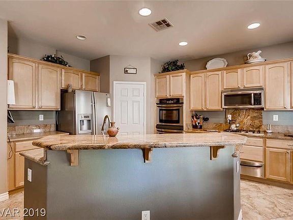 4th image of 8301 Glistening Rush St