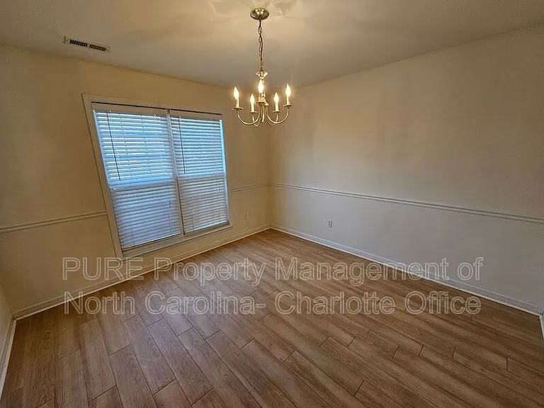 4423 Cades Cove Dr — Photo 5