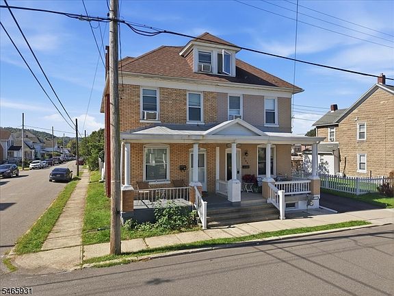 2nd image of 708 Columbus Ave