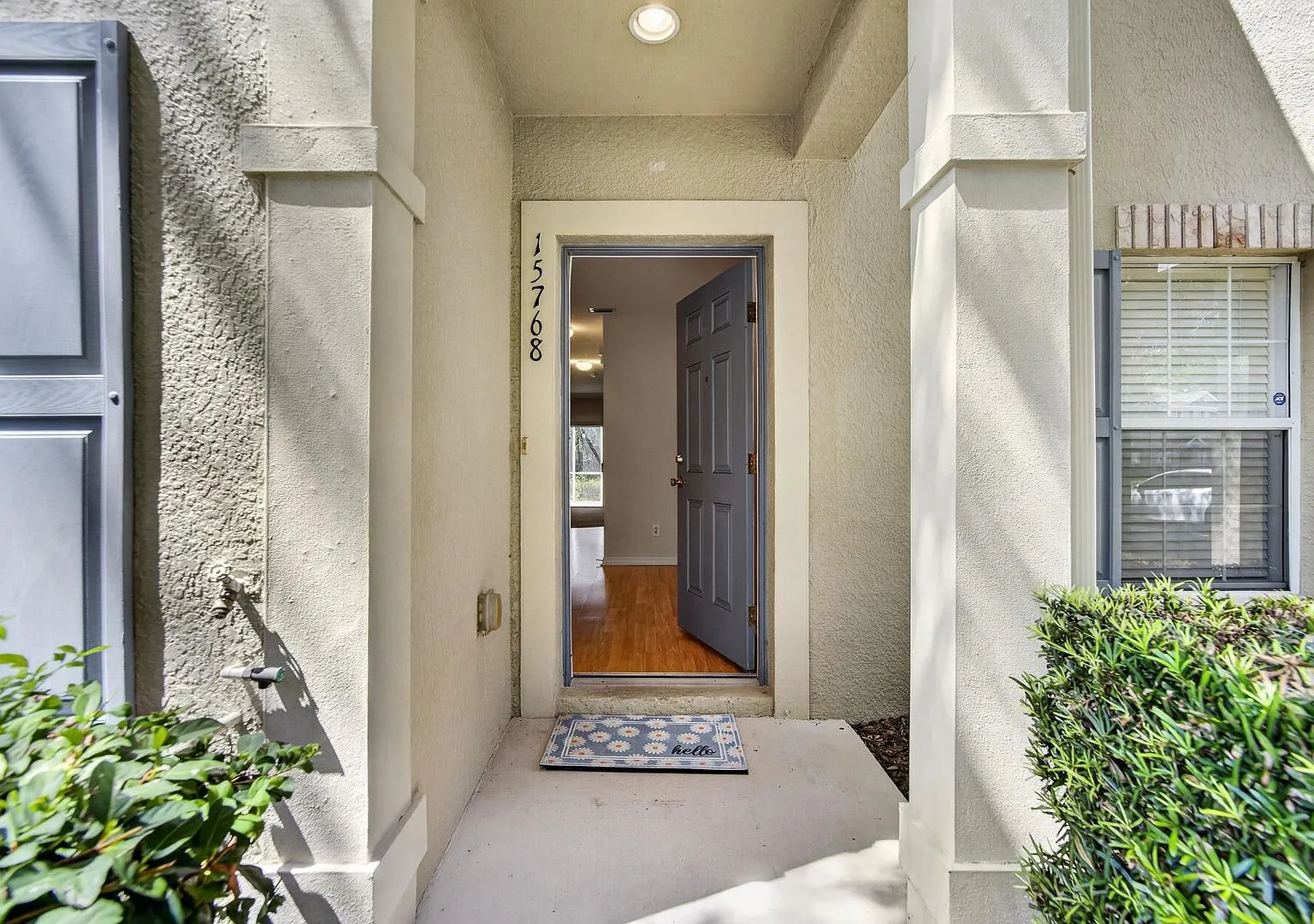 Gated Fishhawk Community! — Photo 2