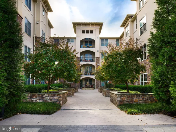 442 Cornerstone Dr #442, Newtown Square, PA 19073