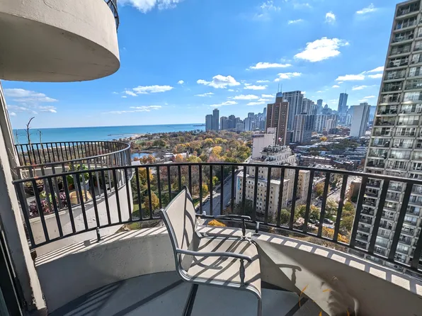 2020 N Lincoln Park W APT 21J, Chicago, IL 60614