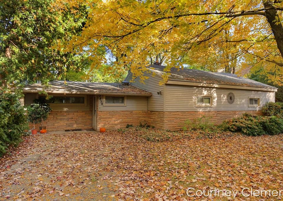 1st image of 2850 Cheney Ave NE