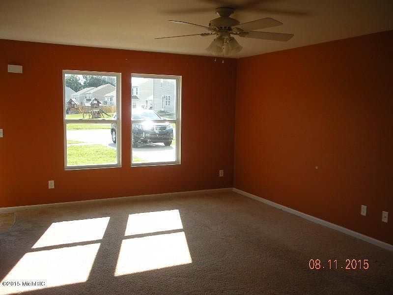 2nd image of 1411 Ellington Dr