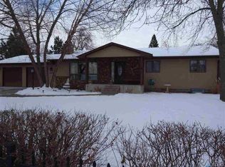 304 S 3rd Ave, Brandon, SD 57005