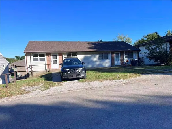 5013/5015 N Bellaire Ave, Kansas City, MO 64119