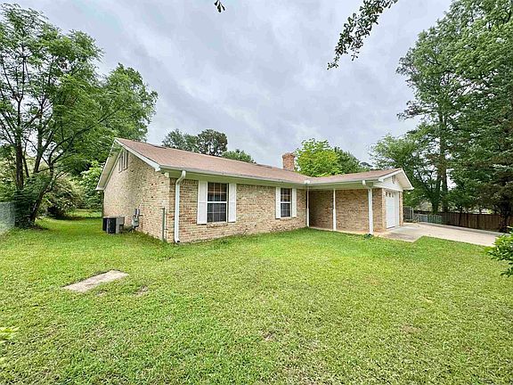 2nd image of 307 Locklear Ave