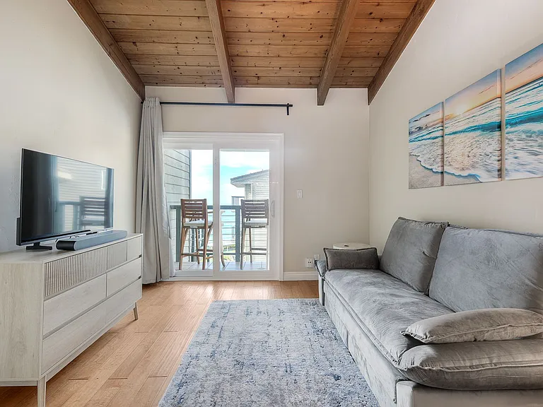940 Sealane Dr #10 — Photo 10