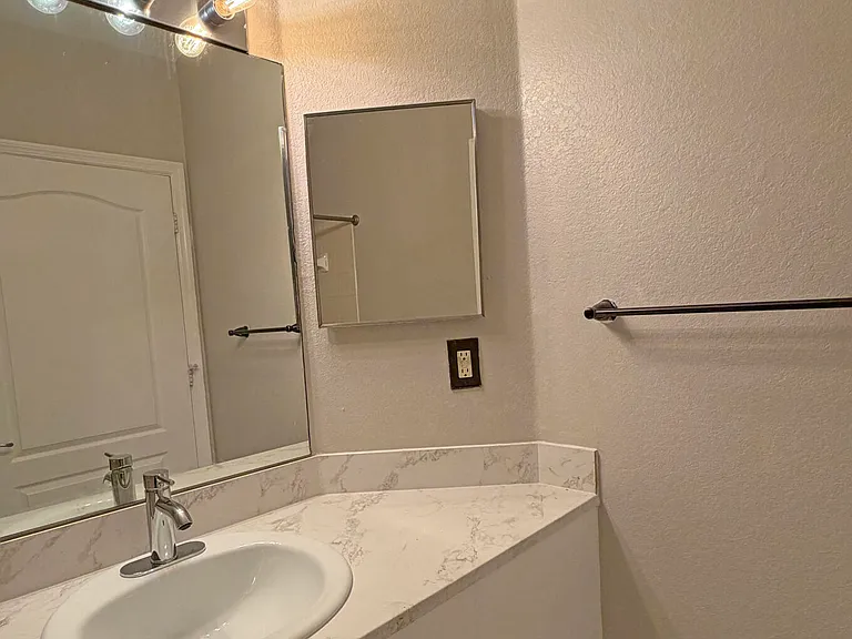 124 SW Peacock Blvd #13-206 — Photo 13