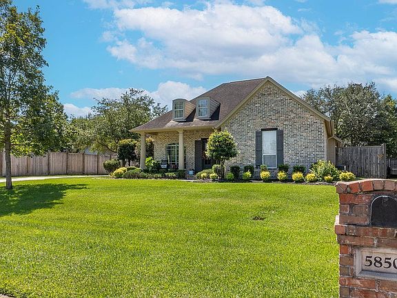 2nd image of 5855 Lexington Cir