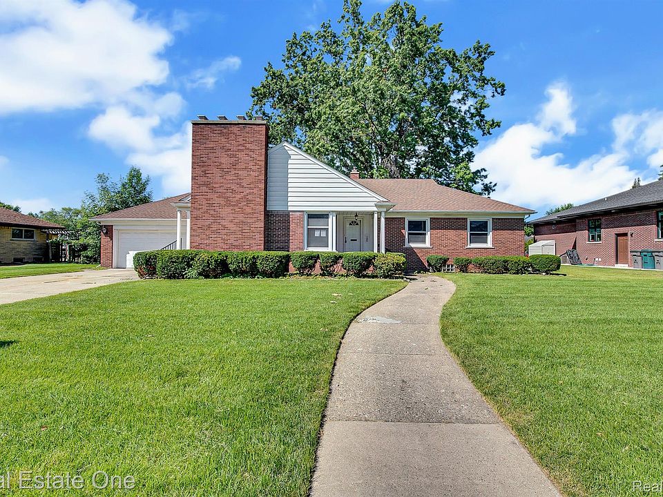 1st image of 135 Brentwood Dr