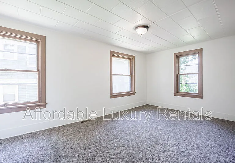 3 Sumner Park #6 — Photo 15