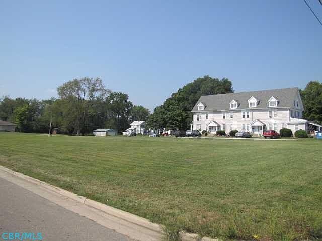 2nd image of 301 Pittsburgh Ave