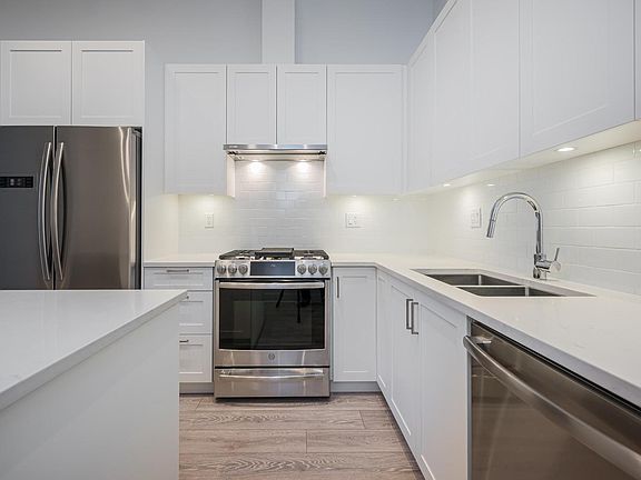 3rd image of 20673 78th Ave #210