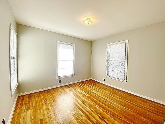 5th image of 1226 S Brazos St