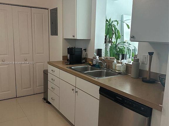 5th image of 1250 S Miami Ave APT 1404