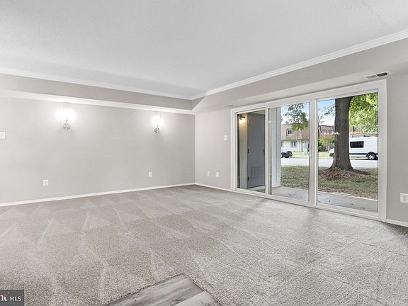 4th image of 3803 Laramie Pl APT B