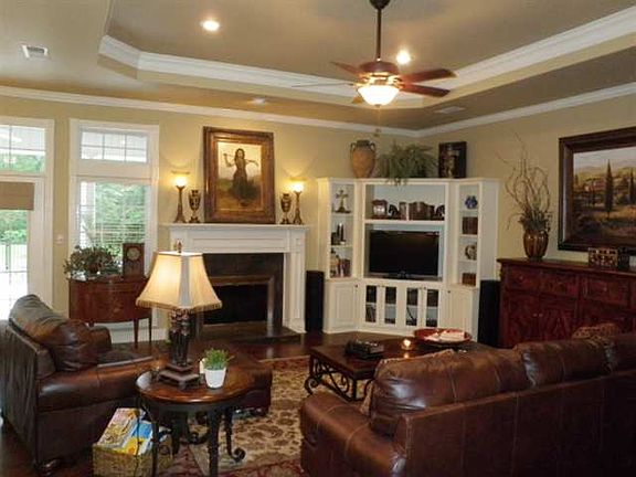 4th image of 14 Oak Haven Dr