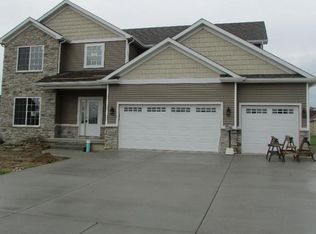 3354 Badger Ct, Valparaiso, IN 46383