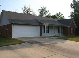 820 Deerfield Dr, Oxford, MS 38655