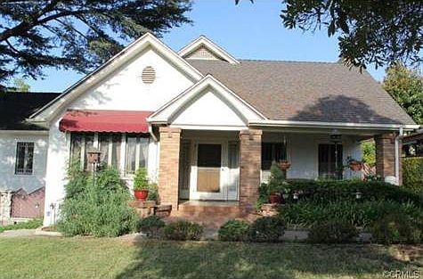 2nd image of 175 N Lincoln Pl
