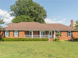 817 Doe Run Dr, Chesapeake, VA 23322