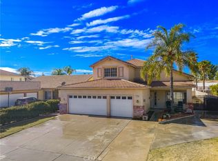 7370 Railroad Ct, Highland, CA 92346