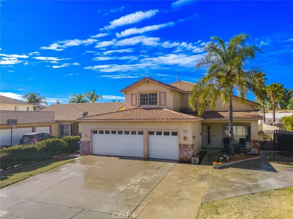 7370 Railroad Ct, Highland, CA 92346