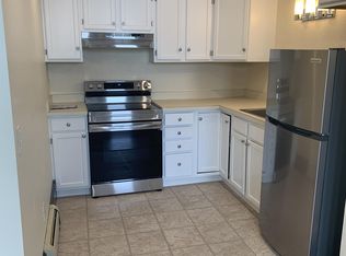 136 Main St APT 302, Greenfield, MA 01301