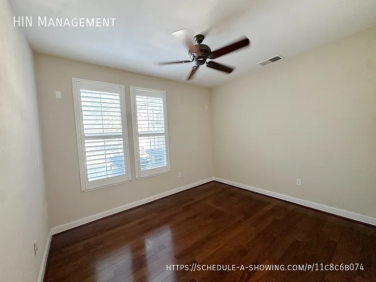 1122 W Lagoon Rd #- — Photo 11