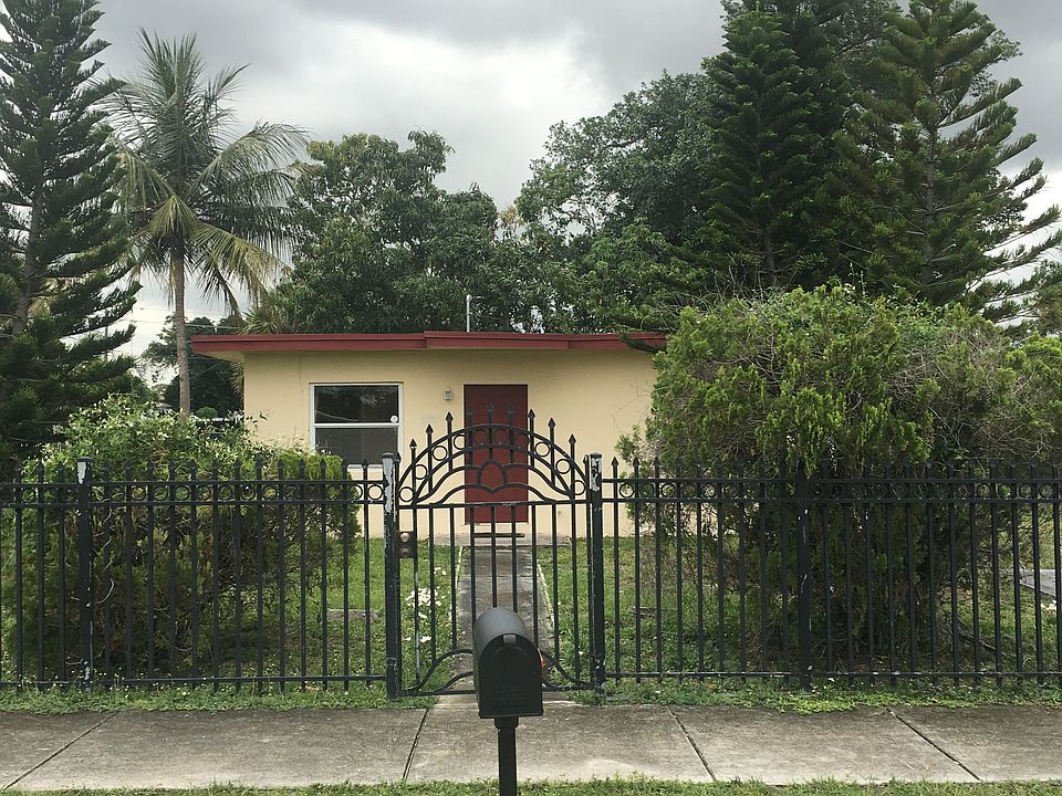 1st image of 1171 NW 142nd St