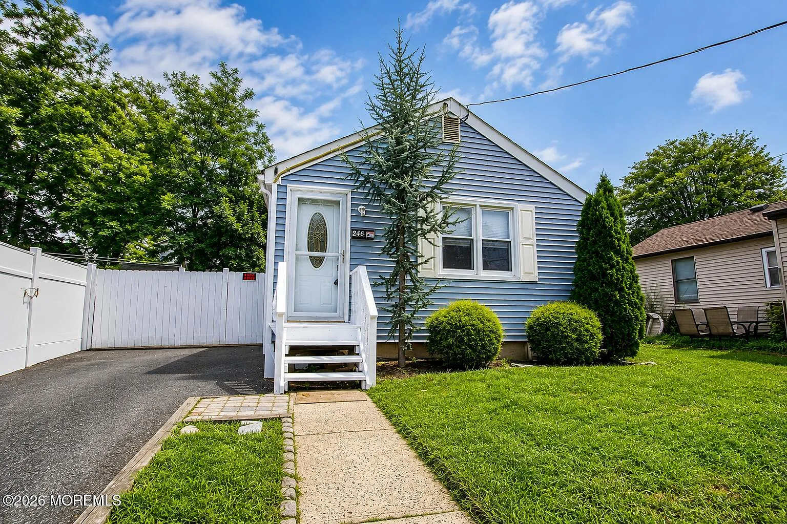 2 bed, $2,850 — Photo 2