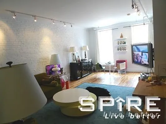 Rented by Spire Group | media 36