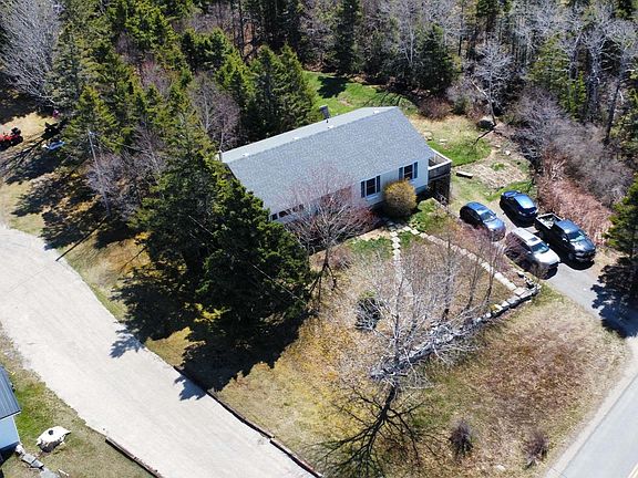 3rd image of 239 New Harbour Rd