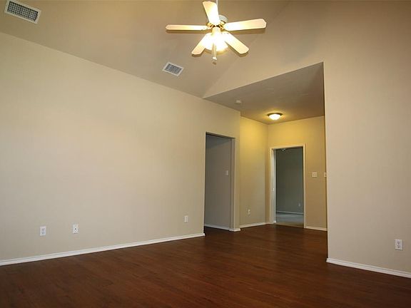 3rd image of 101 Sunburst Ct #107