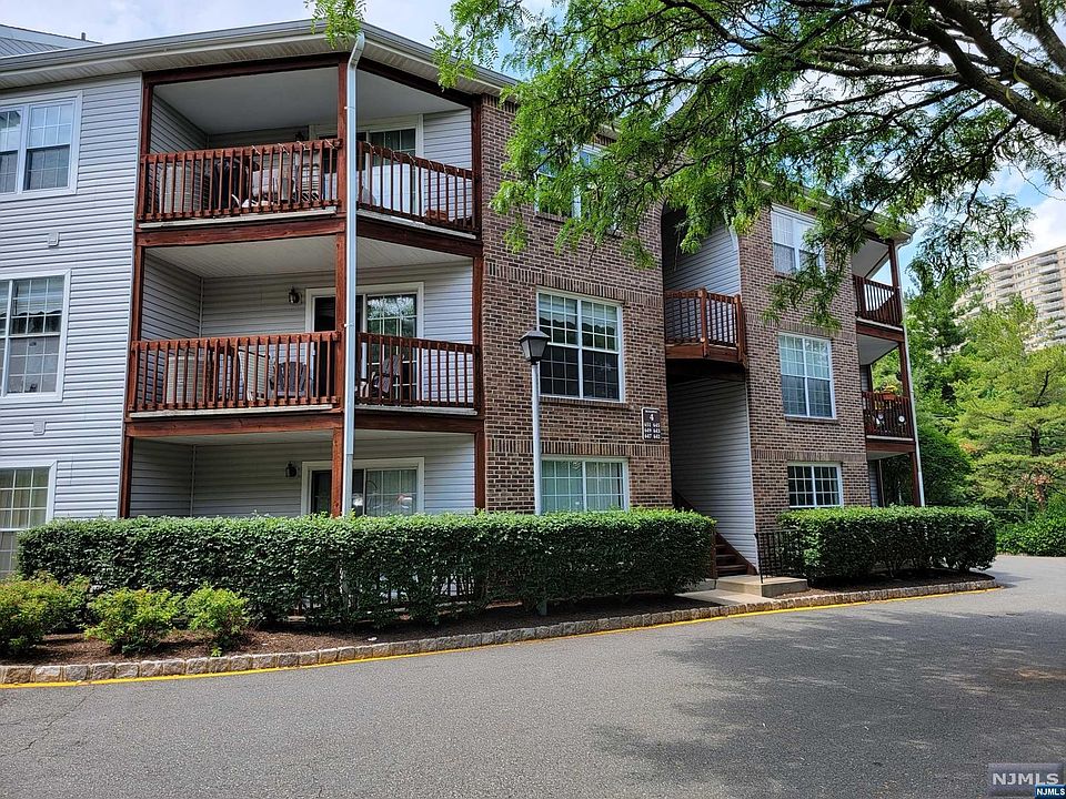 1st image of 641 Jacey Dr
