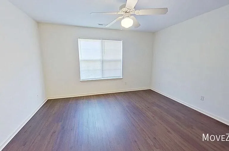 319 Saint Rosea Dr — Photo 13