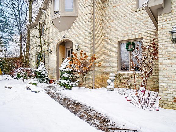 3rd image of 474 Deer Run Ct