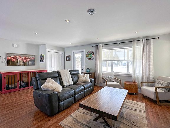 2nd image of 734 Stead Rd