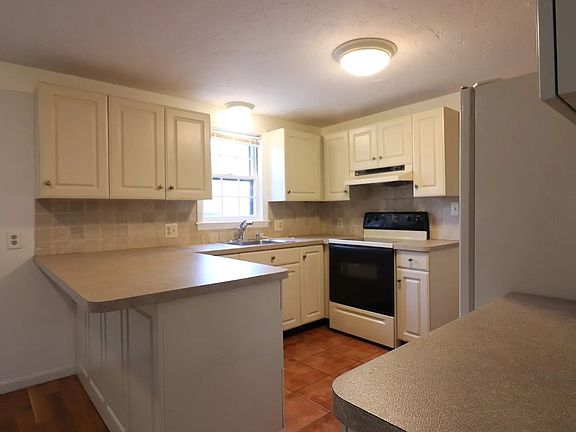 2nd image of 18 Eliot St #B