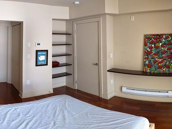3rd image of 530 Broadway E APT 609
