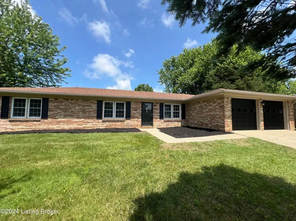 1559 Redbud Cir, Radcliff, KY 40160