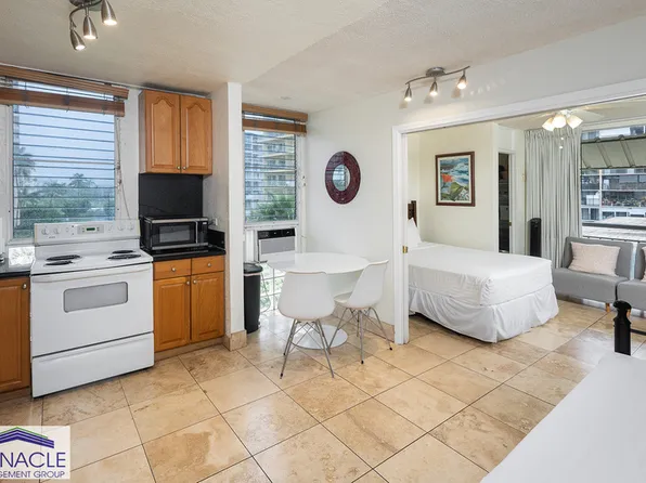 240 Liliuokalani Ave, Honolulu, HI