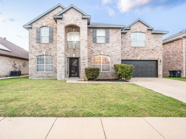 Home for Sale in Arlington TX