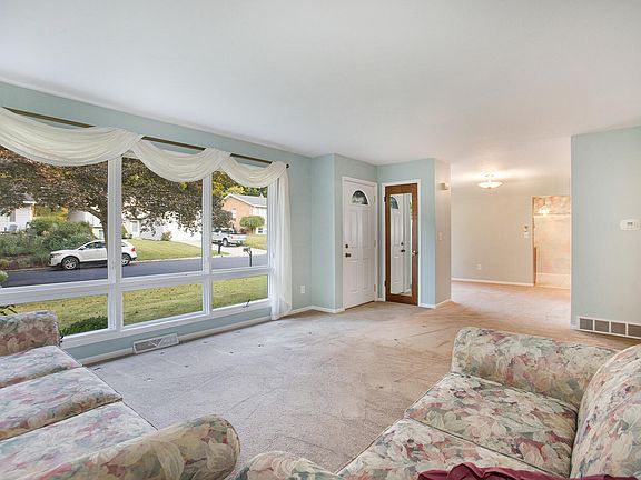5th image of 1126 Dick Ave NW