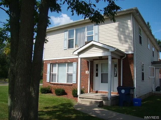 1st image of 4 Georgian Ln
