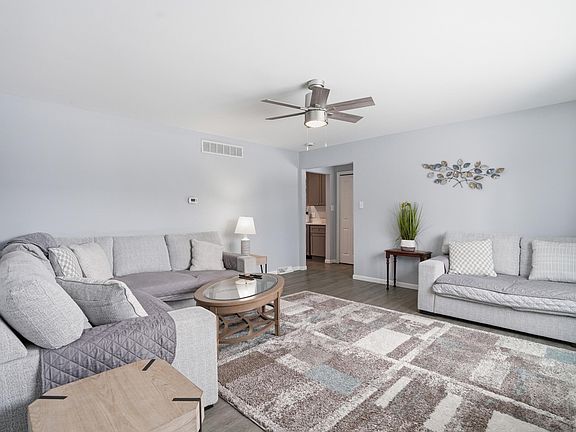 4th image of 405 N Griffith Blvd