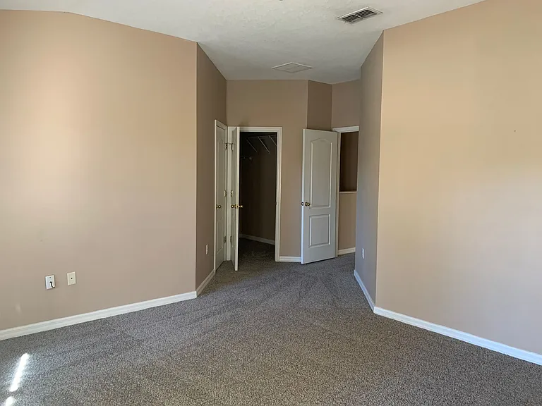 7117 Harmony Square Dr S — Photo 29
